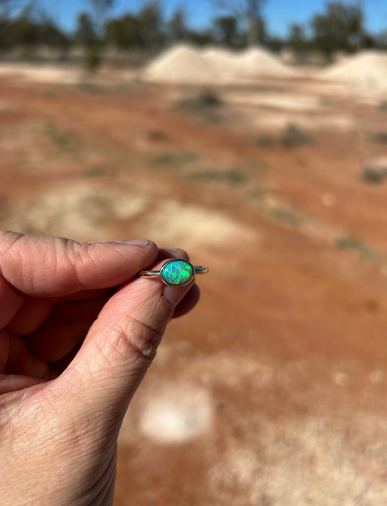 9ct Gold Northern Lights - 1.60ct Solid Black Lightning Ridge Opal ring